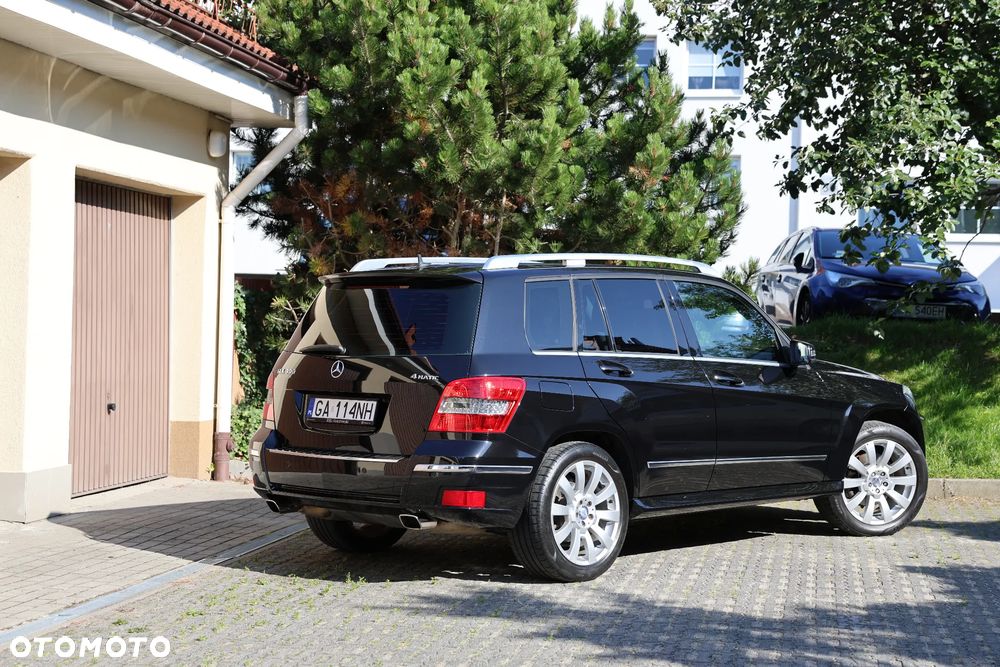 Mercedes-Benz GLK 300 4Matic 7G-TRONIC SPORT EDITION - 9