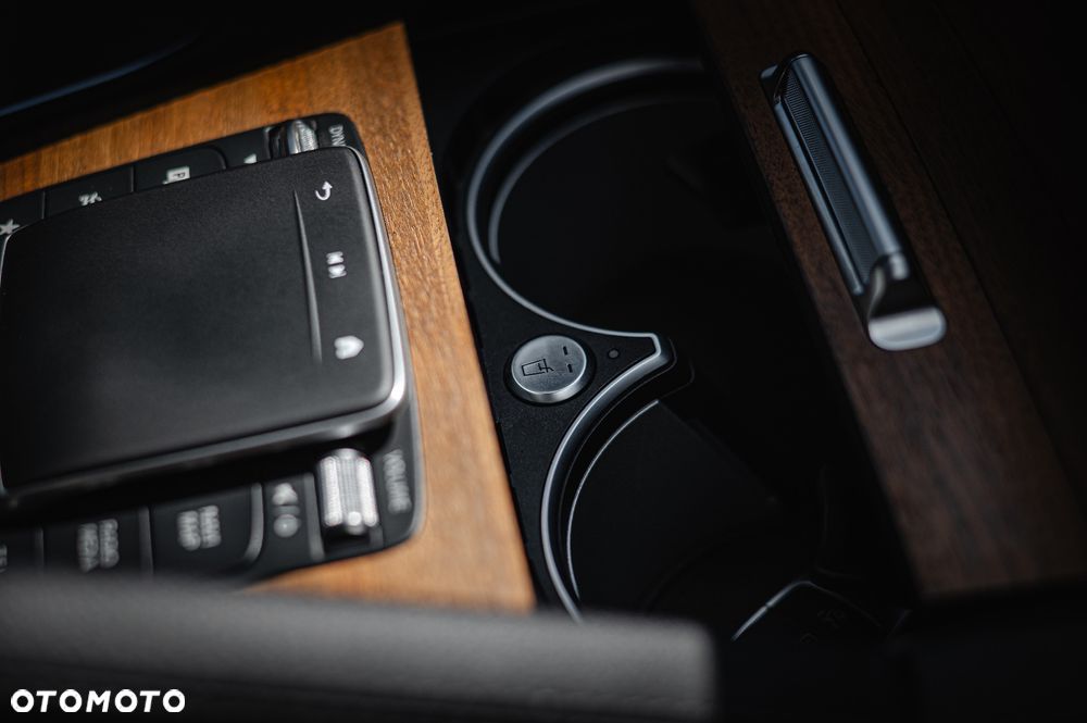 Mercedes-Benz GLE 300 d mHEV 4-Matic - 14