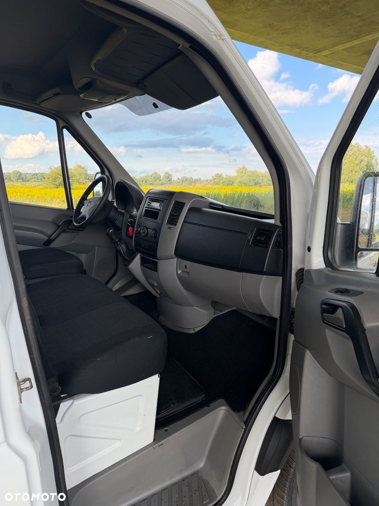 Mercedes-Benz Sprinter - 6