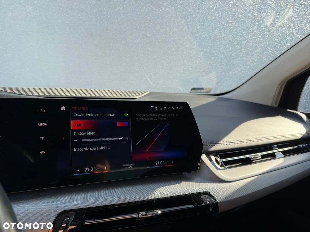 BMW Seria 2 218d - 22