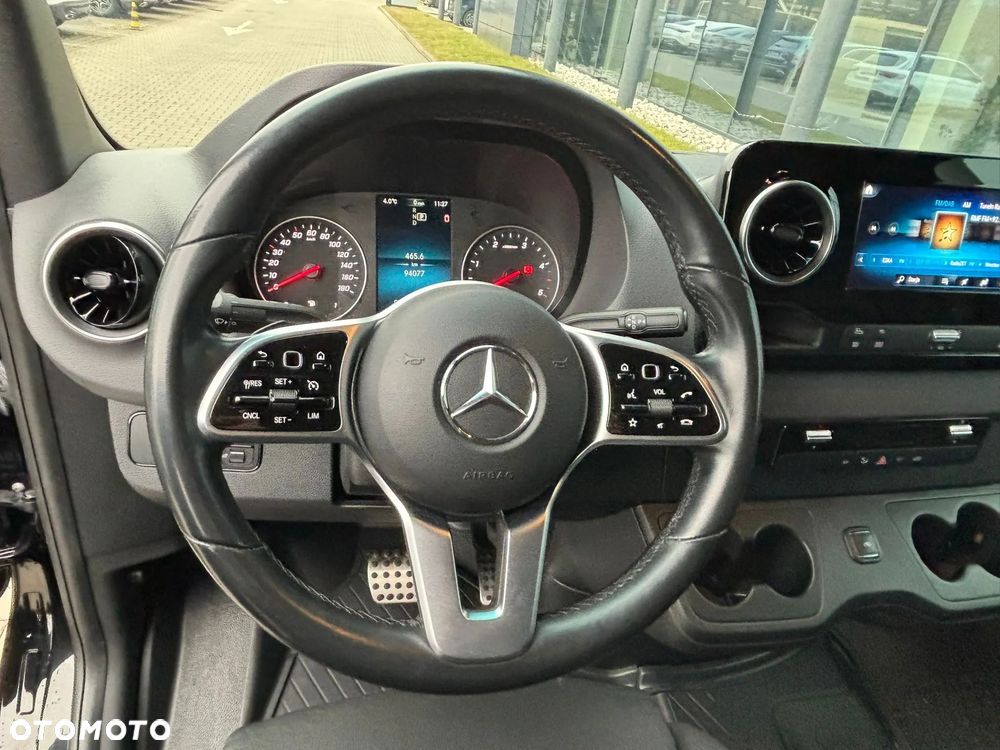 Mercedes-Benz Sprinter - 21