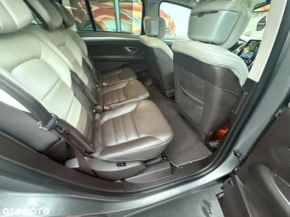 Renault Espace 1.6 dCi Energy Initiale Paris EDC - 10
