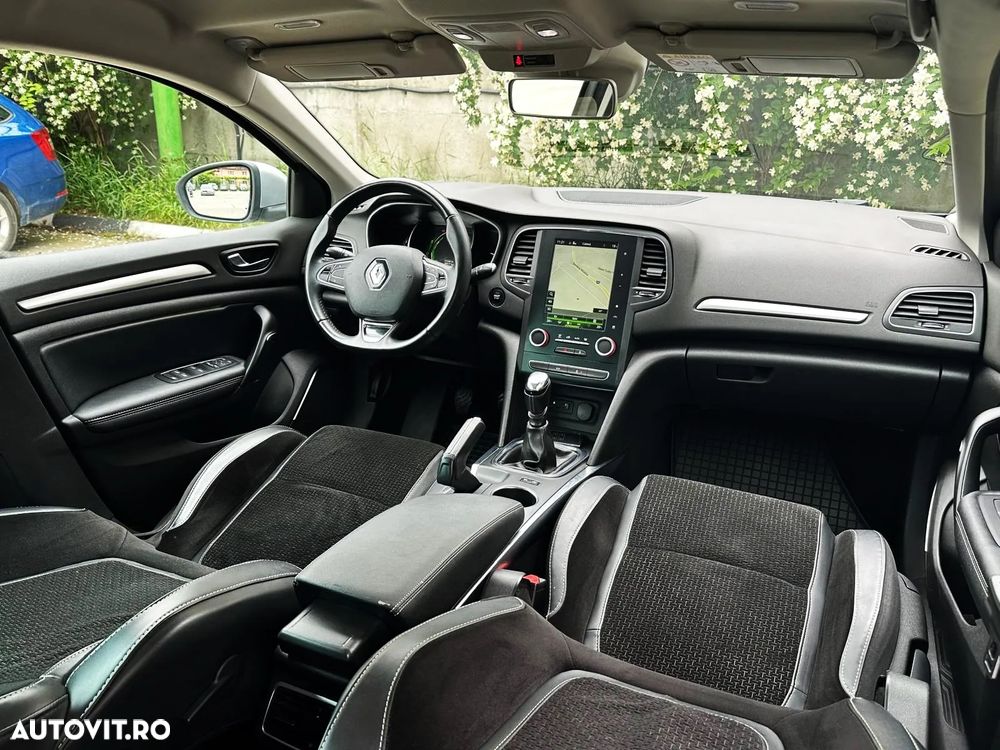 Renault Megane ENERGY dCi 110 Start & Stop LIMITED - 8
