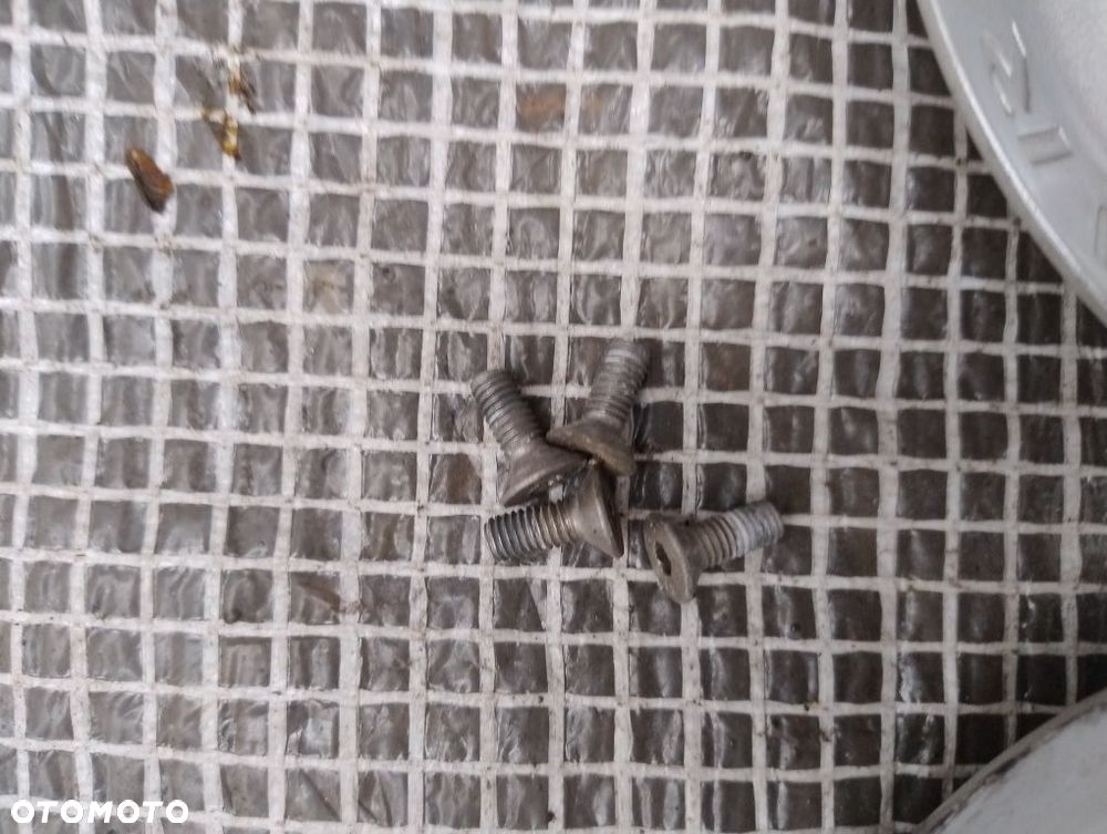 Komplet dekielków metalowych firmy Artura wheels wysyłka OLX śrubki - 6