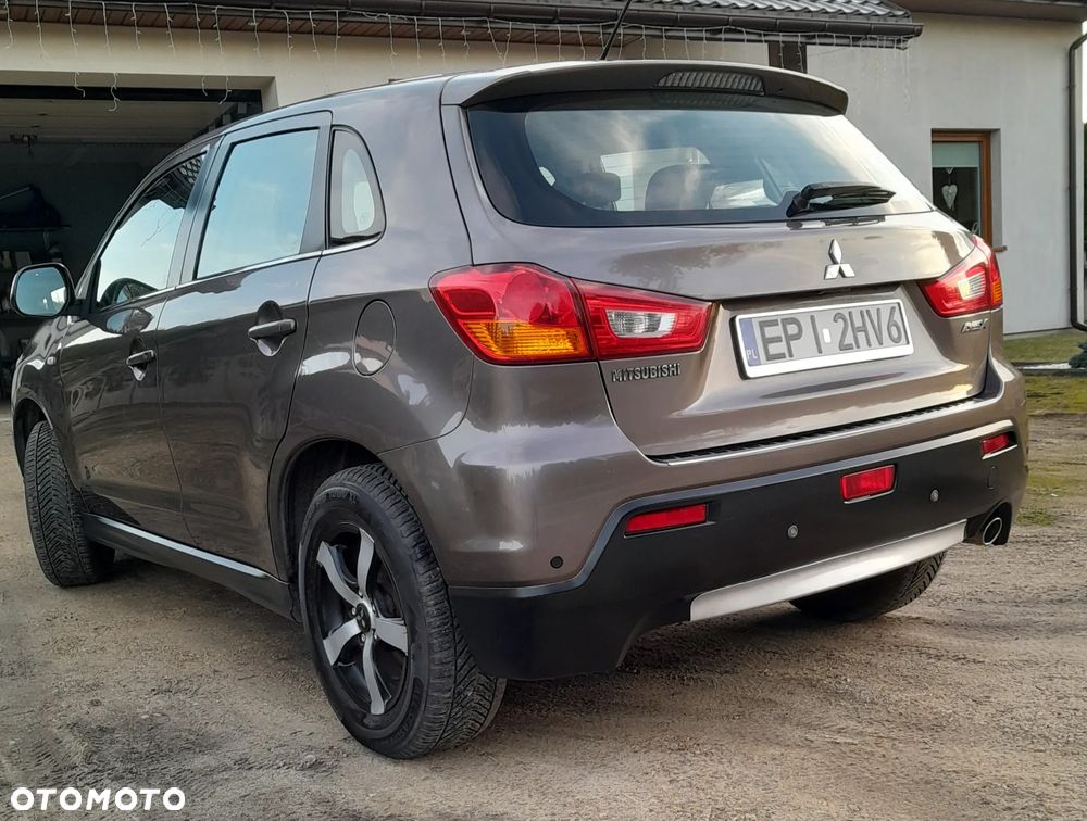 Mitsubishi ASX - 8