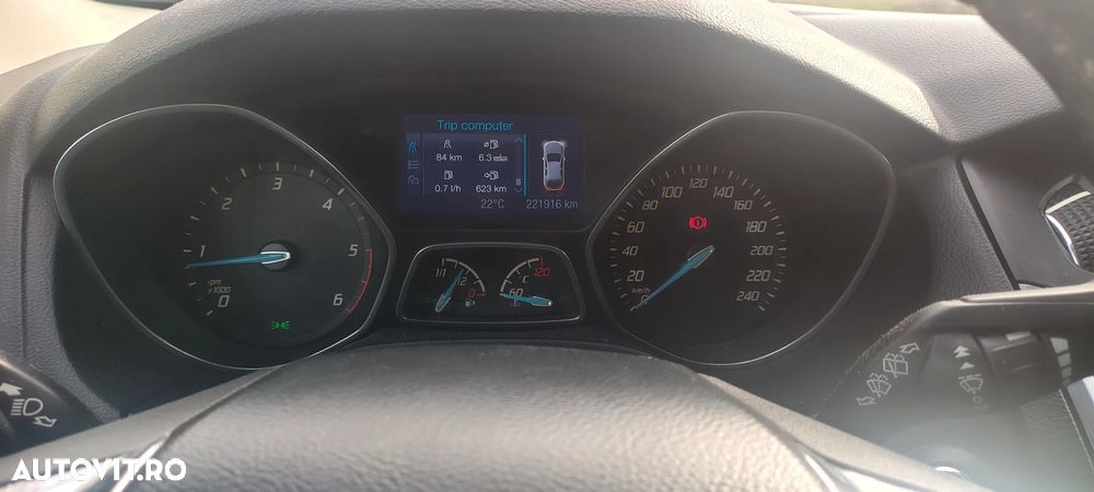 Ford Focus 1.6 TDCI DPF Trend - 8