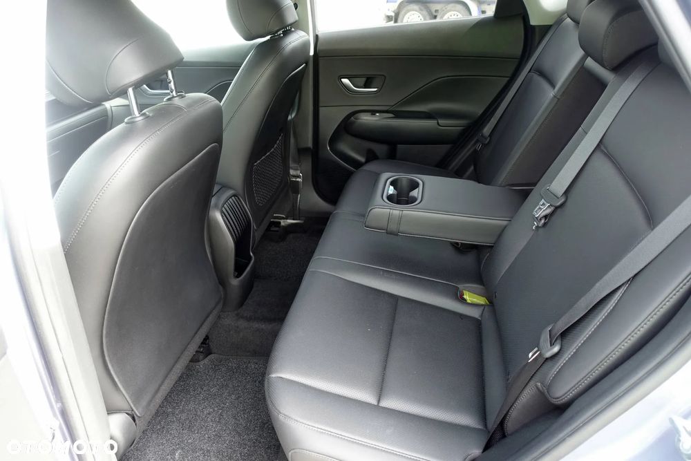 Hyundai Kona - 15
