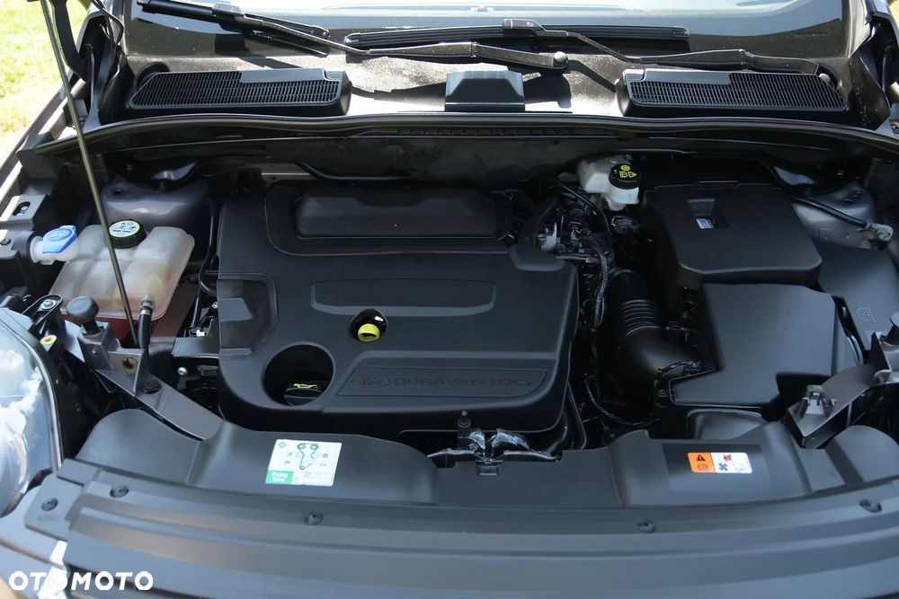 Ford Kuga 2.0 TDCi 4x4 Titanium - 39