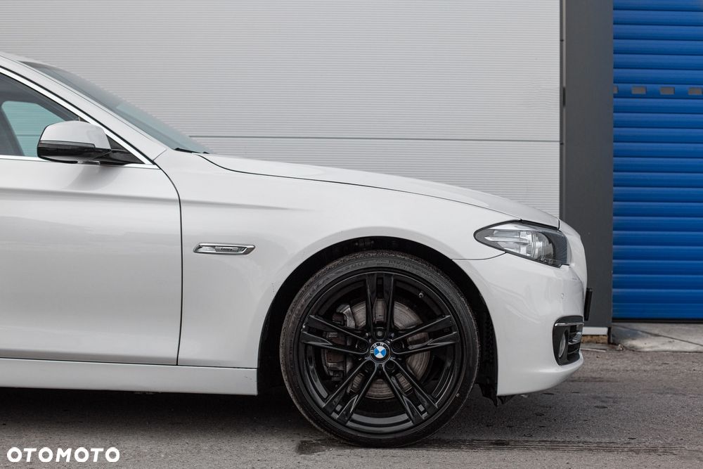 BMW Seria 5 535d xDrive Sport-Aut Luxury Line - 16