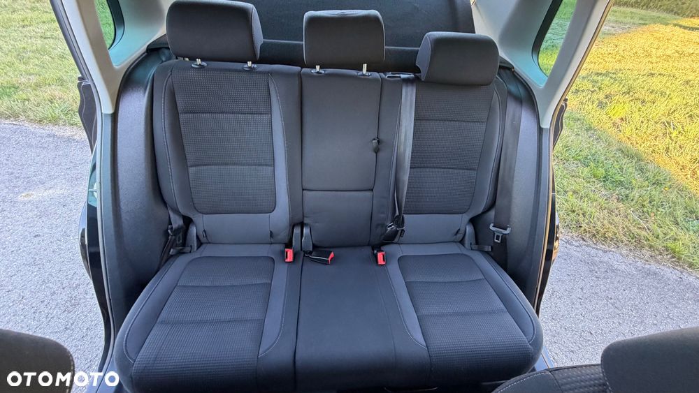 Volkswagen Tiguan - 27