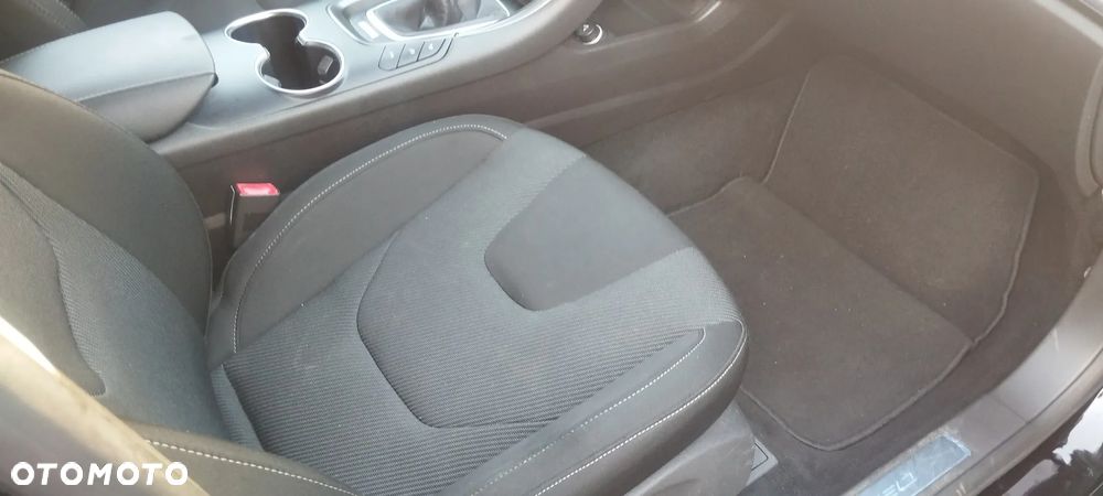 Ford Mondeo 2.0 TDCi STart-Stopp Titanium - 21