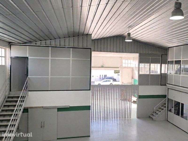 Arrendamento – Armazém / Espaço Comercial e Industrial em Leiria - Grande imagem: 4/8