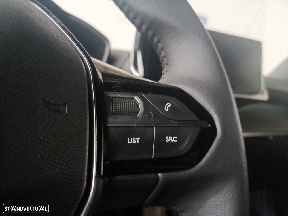 Peugeot 2008 1.2 Style - 16