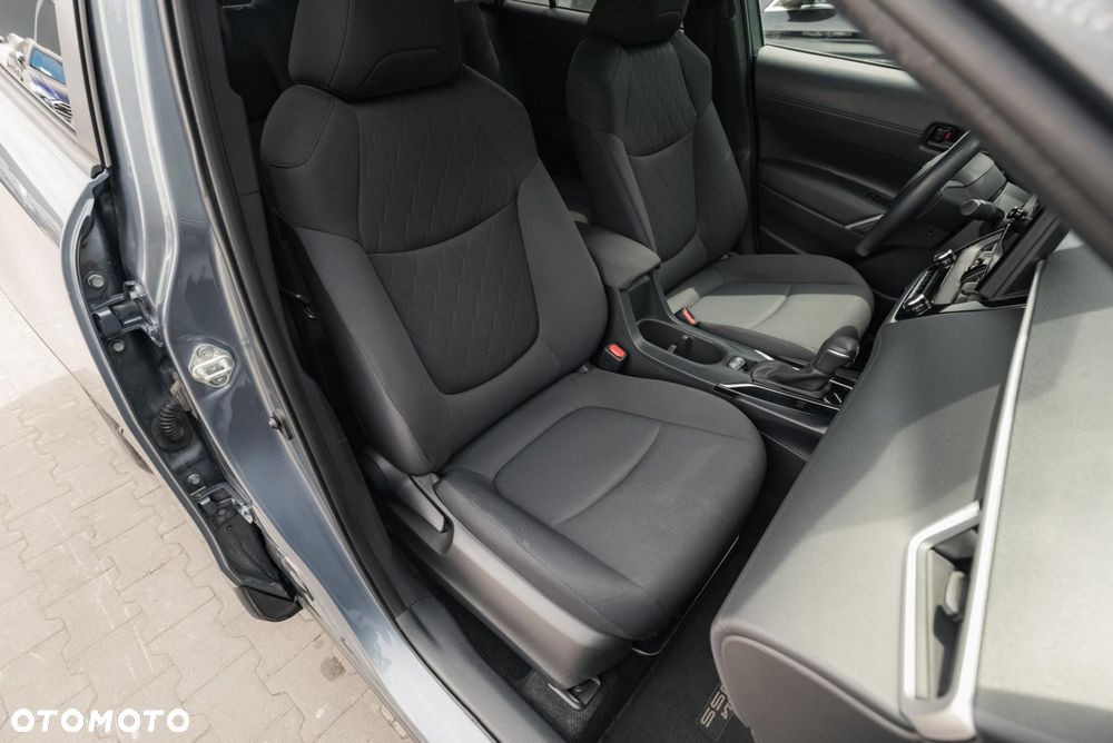 Toyota Corolla Cross - 16