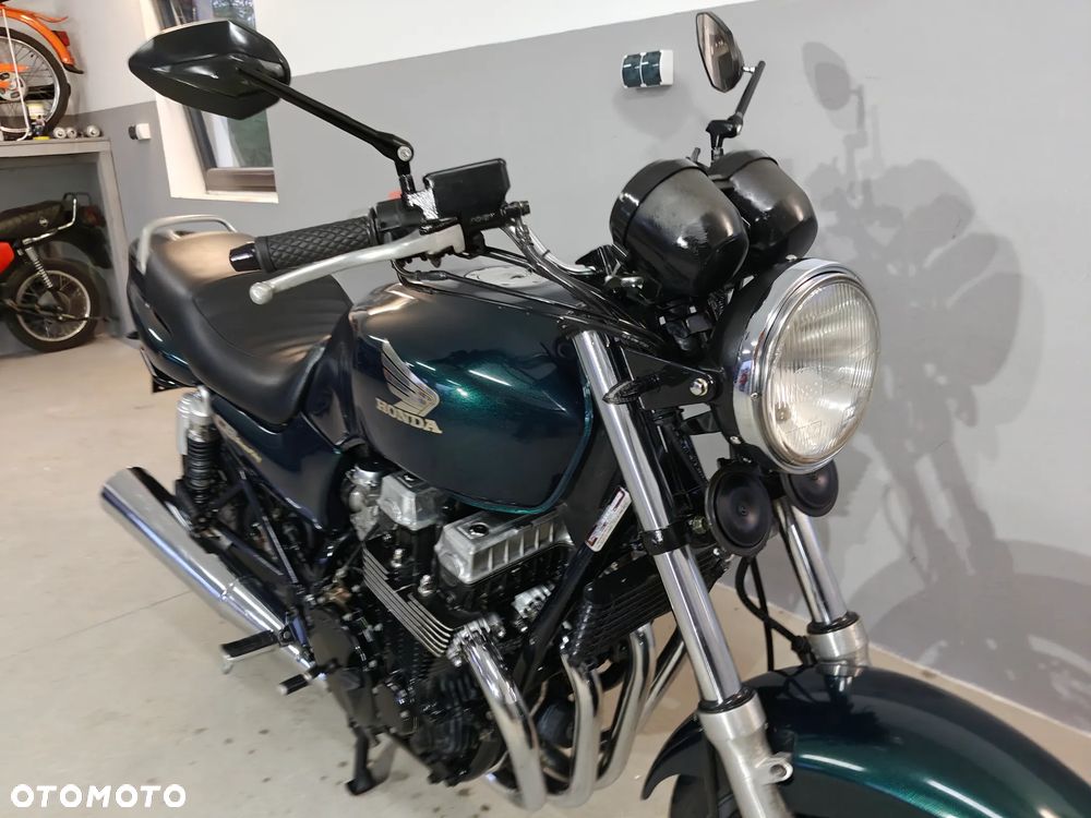 Honda CB - 17