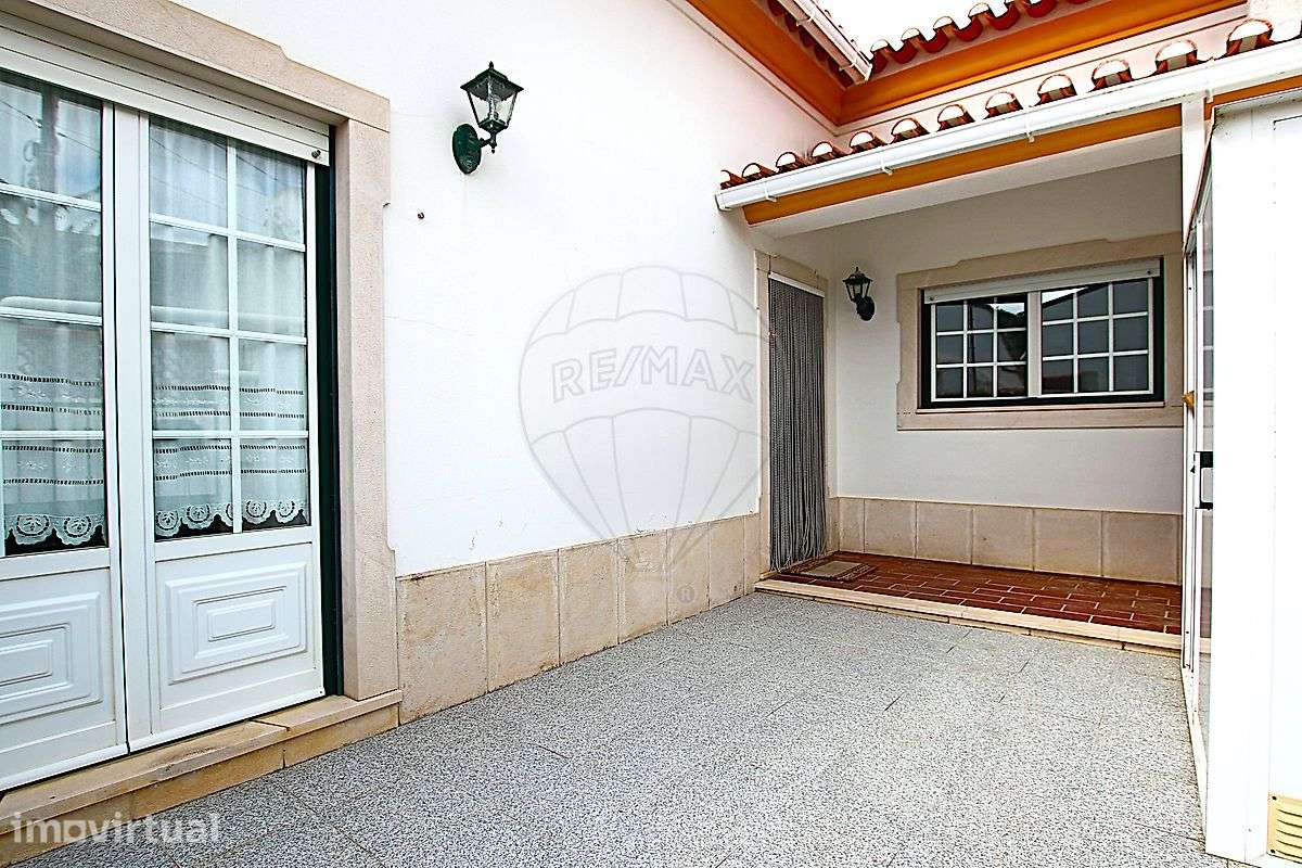 Moradia T2 para venda - Grande imagem: 2/20