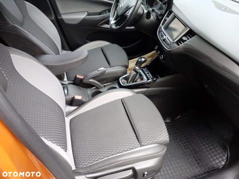 Opel Crossland X - 15