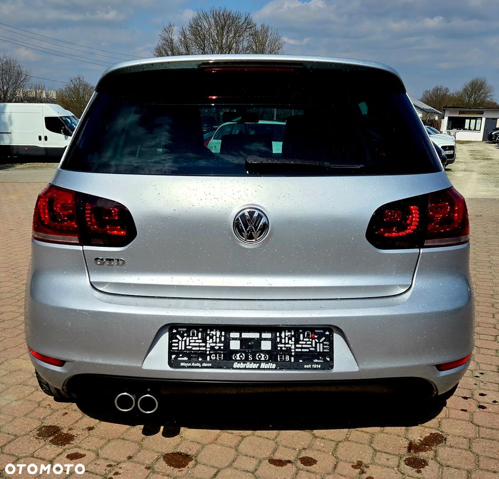 Volkswagen Golf 2.0 TDI DPF GTD - 6