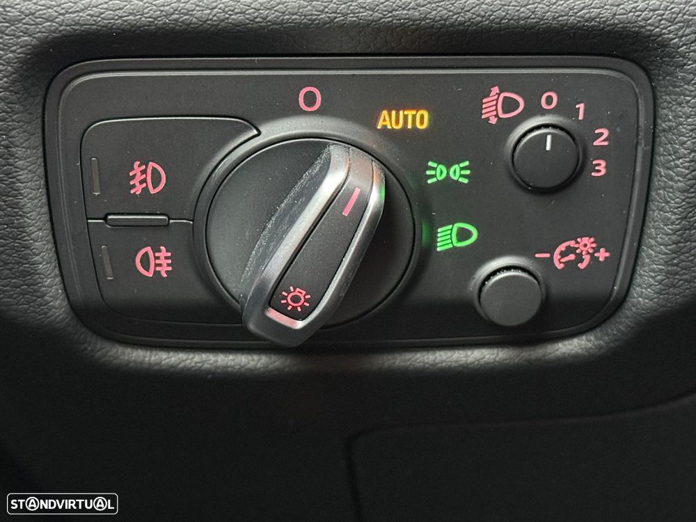 Audi A3 1.6 TDI Attraction - 10