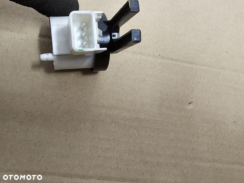 CHEVROLET CAPTIVA I 1 MOKKA A CZUJNIK POŁOŻENIA PEDAŁU HAMULCA 10302722 - 5