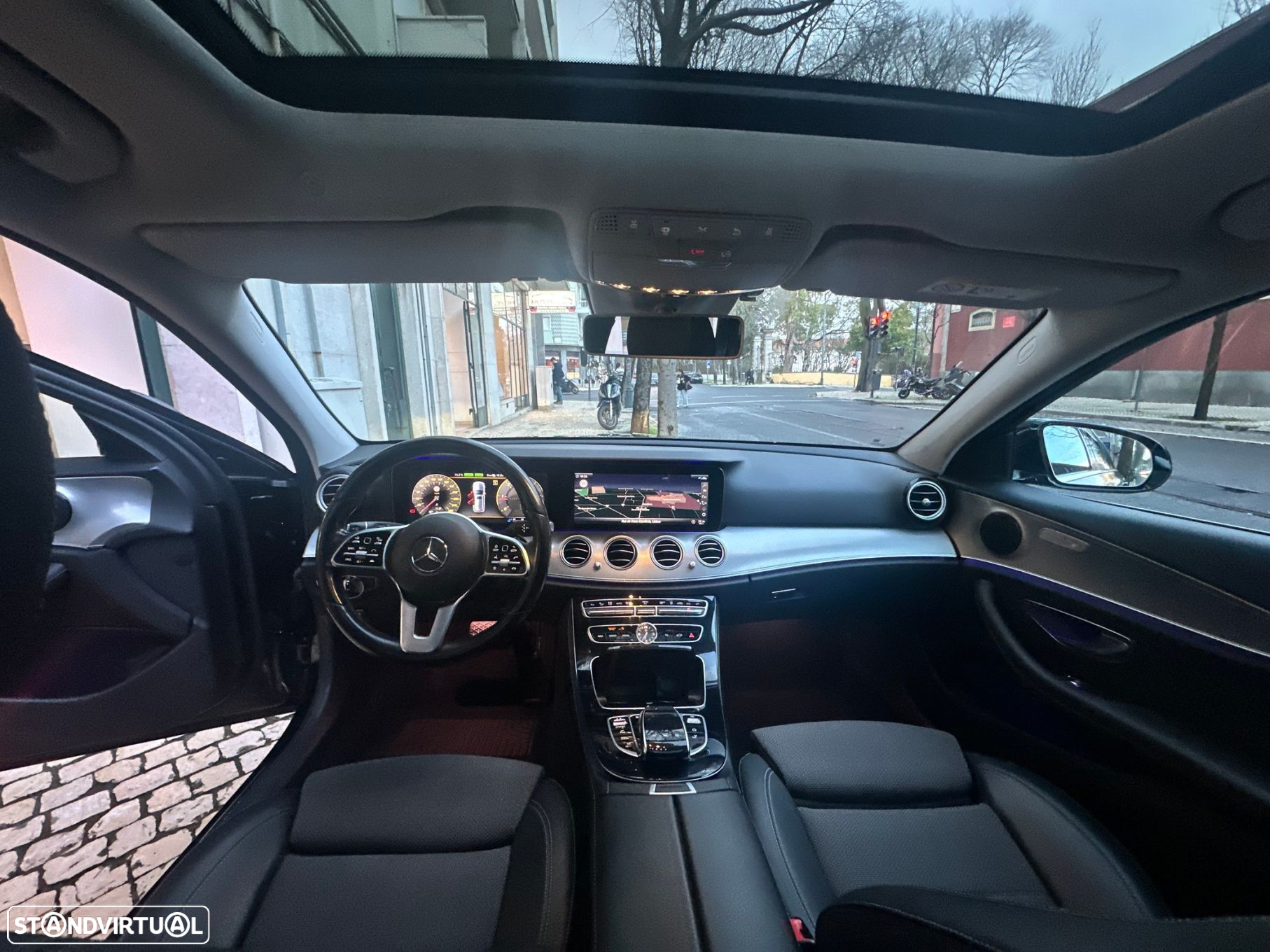 Mercedes-Benz E 300 de Avantgarde - 11