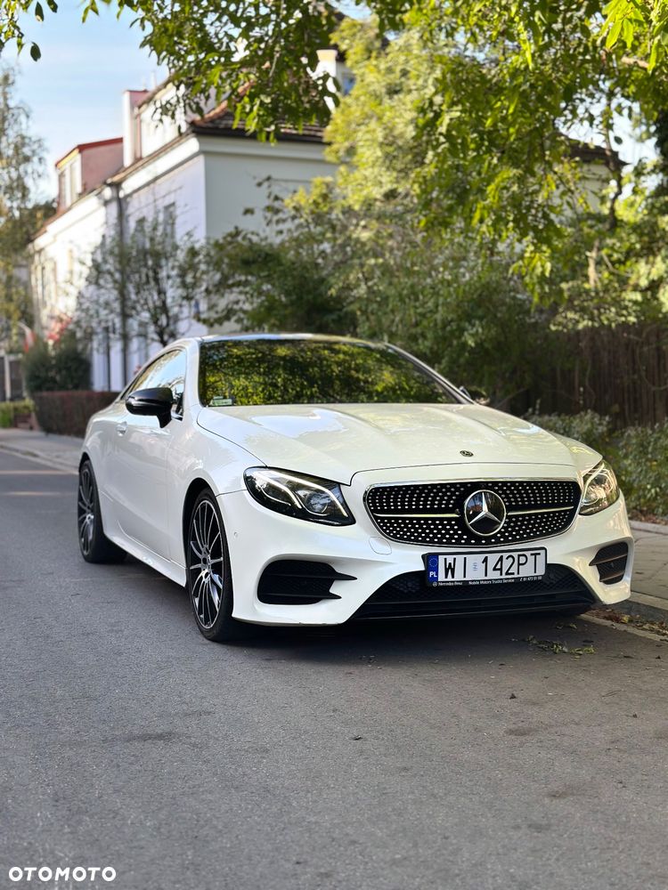 Mercedes-Benz Klasa E 220 d Coupe 4-Matic 9G-TRONIC - 1