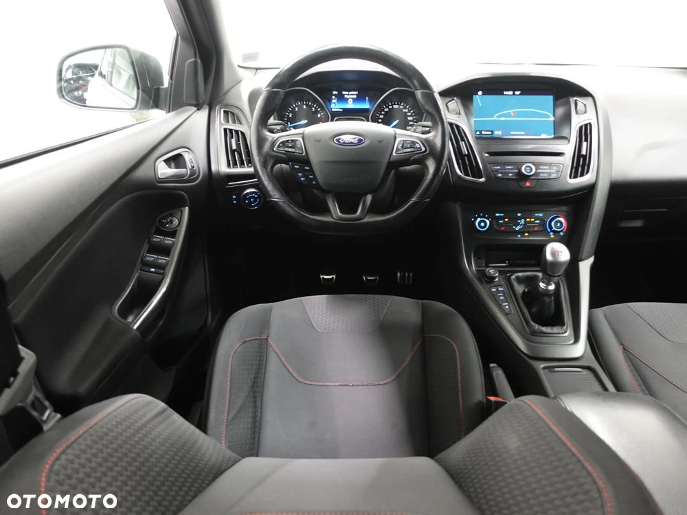 Ford Focus 1.5 EcoBoost ST-Line Black ASS - 29
