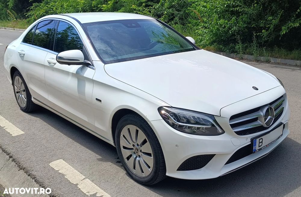 Mercedes-Benz C 300 e 4MATIC 9G-TRONIC - 3