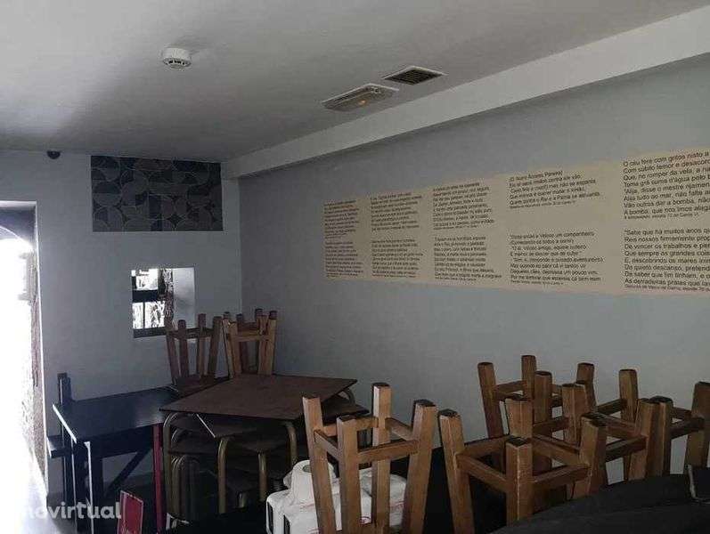 Arrenda-se Café / Galeria de Arte - Zona histórica em Chaves - Grande imagem: 3/7
