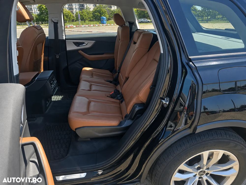 AUDI Q7 2021 — imagine 9
