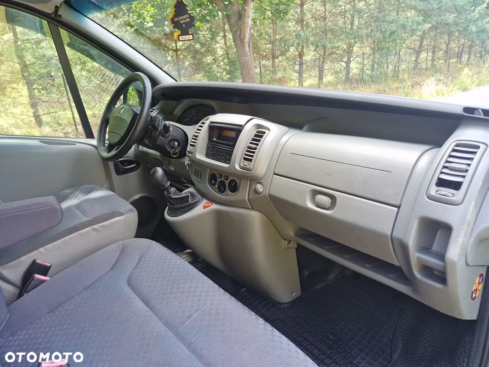 Renault Trafic - 8