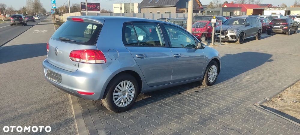 Volkswagen Golf 1.6 Team - 6