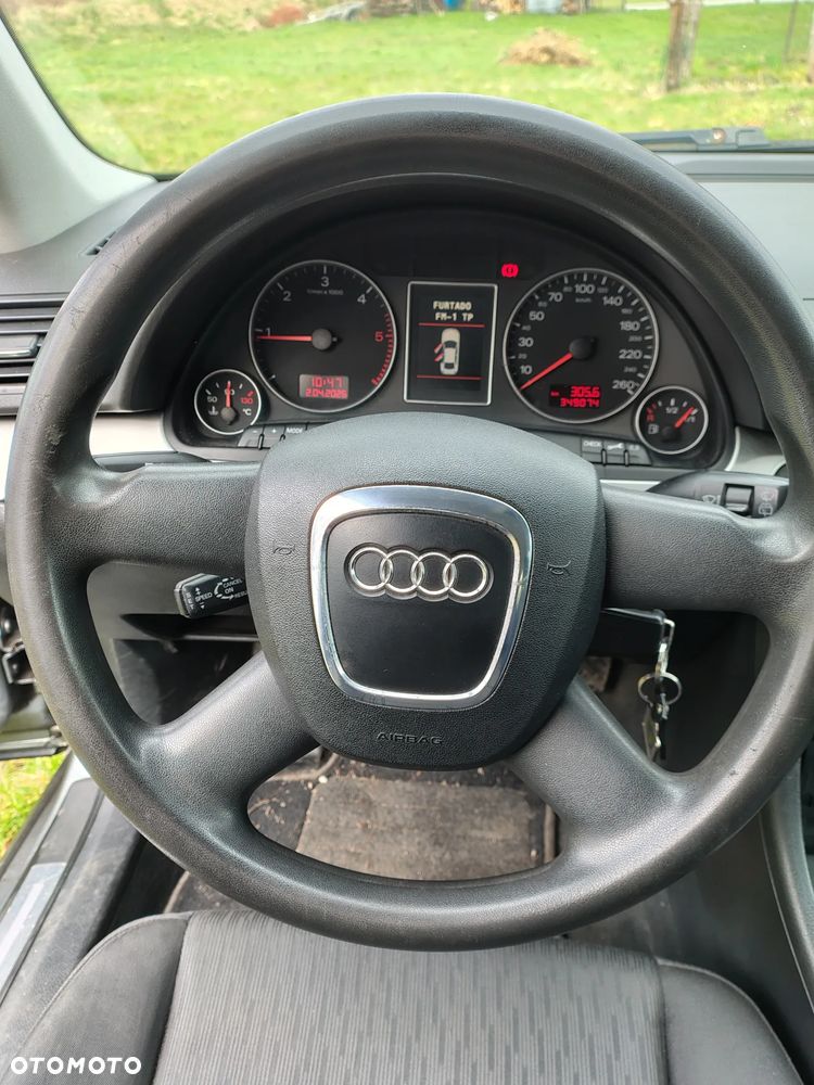 Audi A4 Avant 2.0 TDI - 7