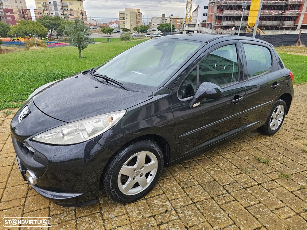 Peugeot 207 1.4 16V Trendy - 7