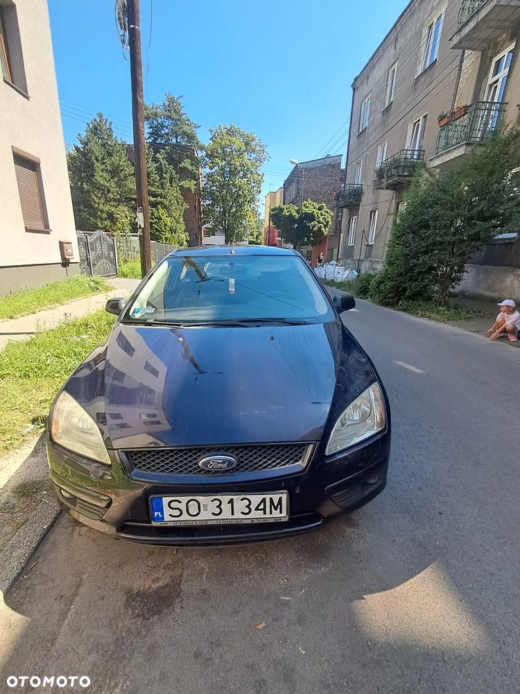 Ford Focus 1.4 Trend - 4