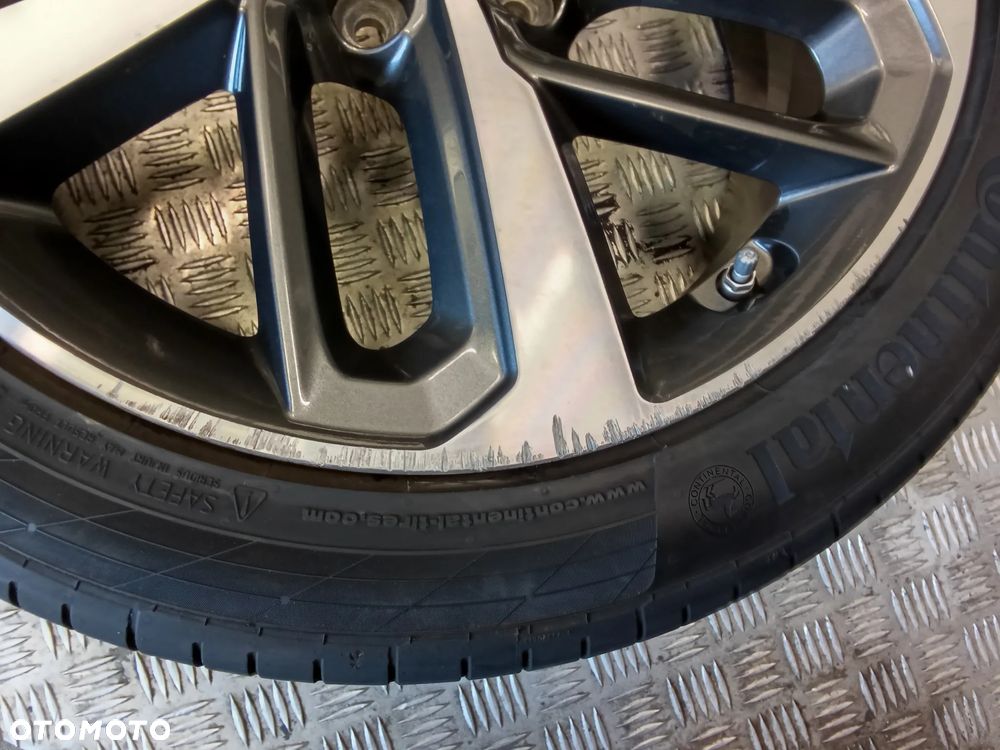Koła Hyundai Kona Genesis I40 7,5Jx18 et52 5x114,3 7,3mm - 6