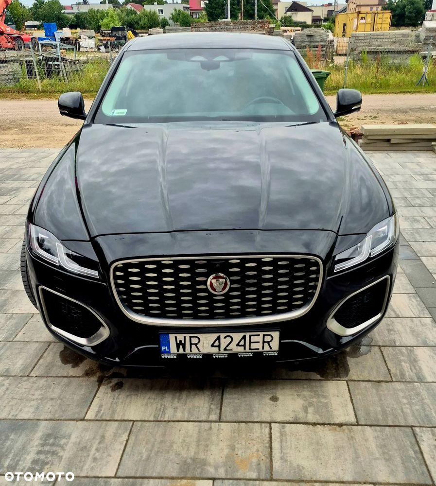 Jaguar XF 2.0 i4D AWD Portfolio - 1