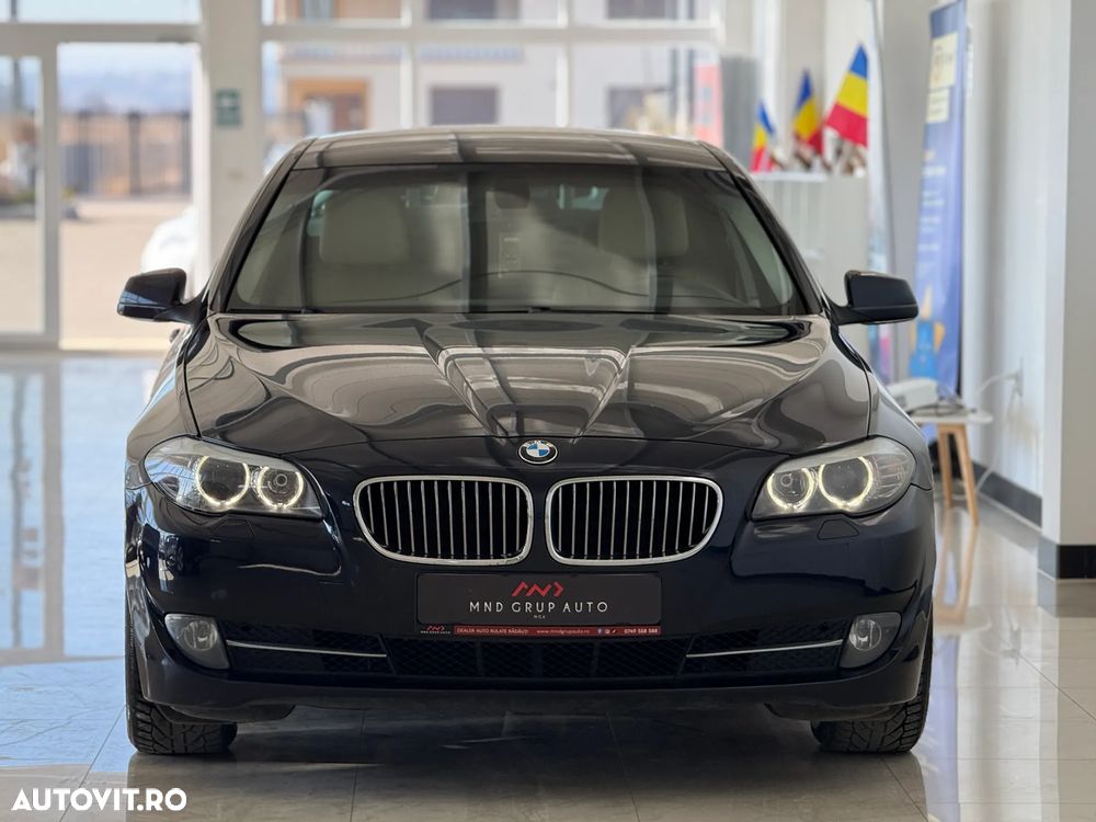 BMW Seria 5 520d - 13