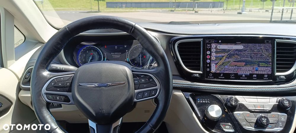 Chrysler Pacifica - 14
