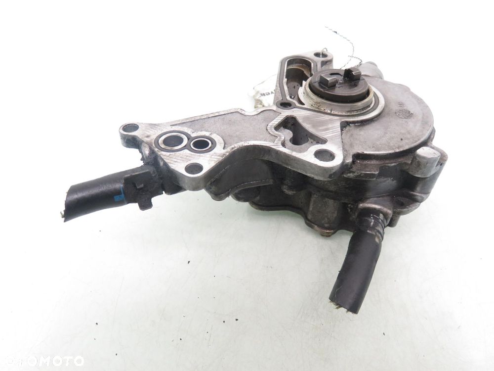 POMPA VACUM AUDI A4 B5 1.9 TDI 038145209A - 6