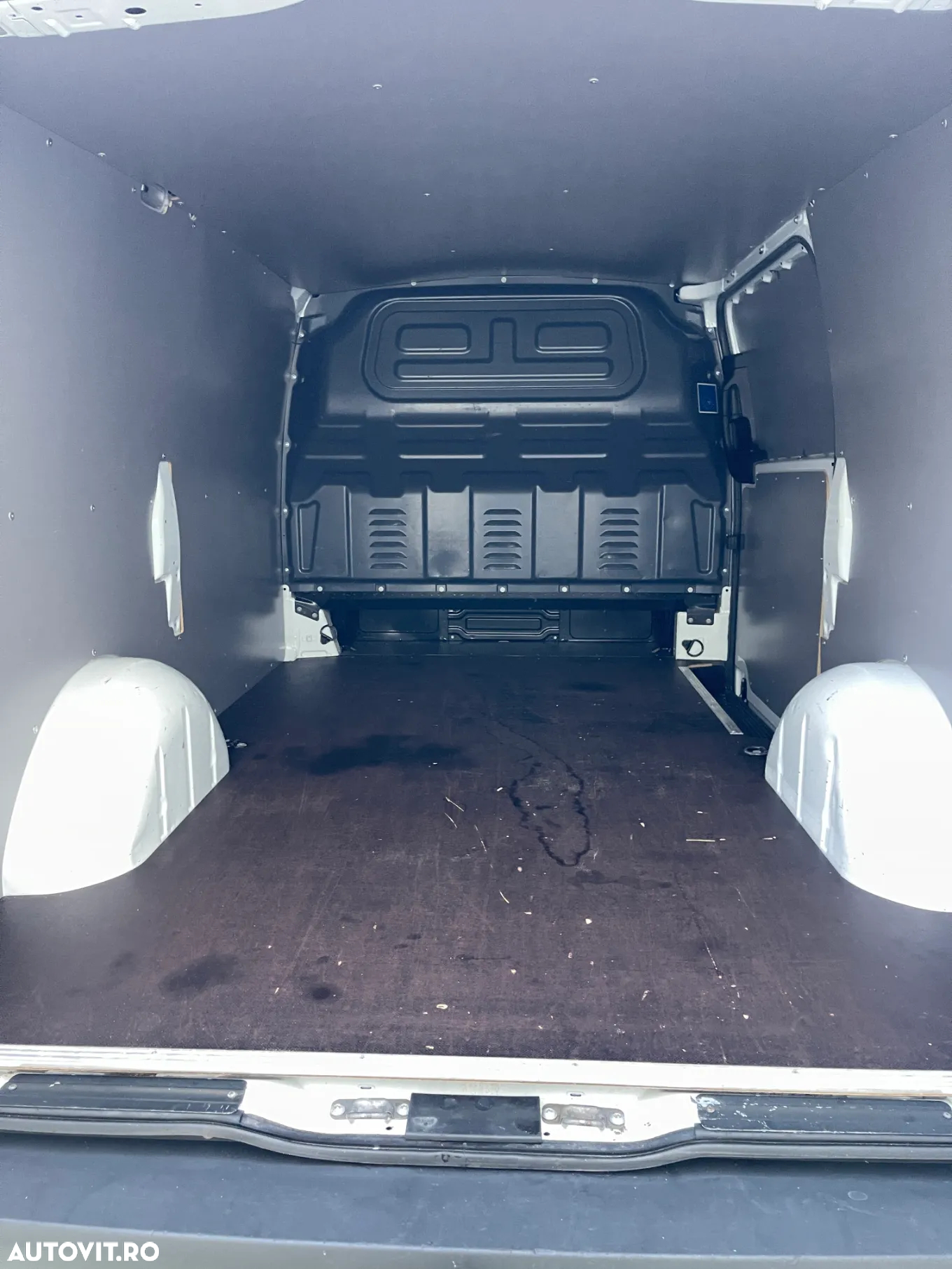Mercedes-Benz Vito 111CDI LUNG USI SPATE - 27
