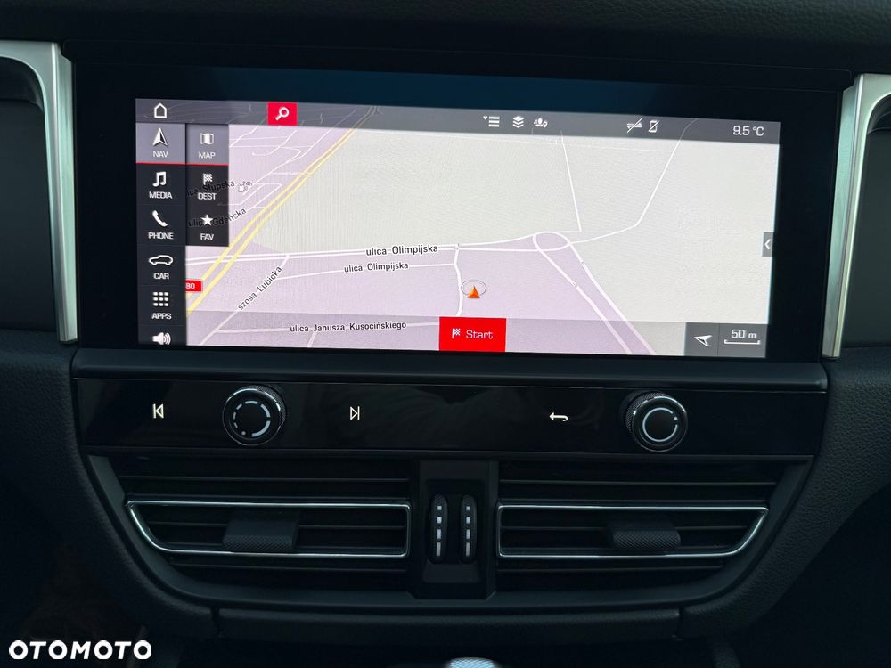 Porsche Macan Standard - 22