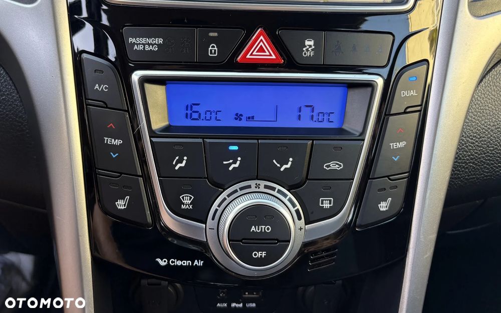 Hyundai i30 1.4 Premium - 25