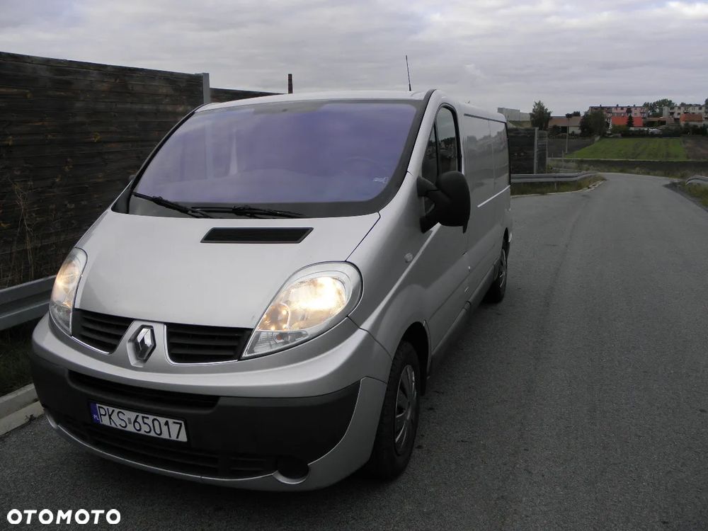 Renault Trafic - 2