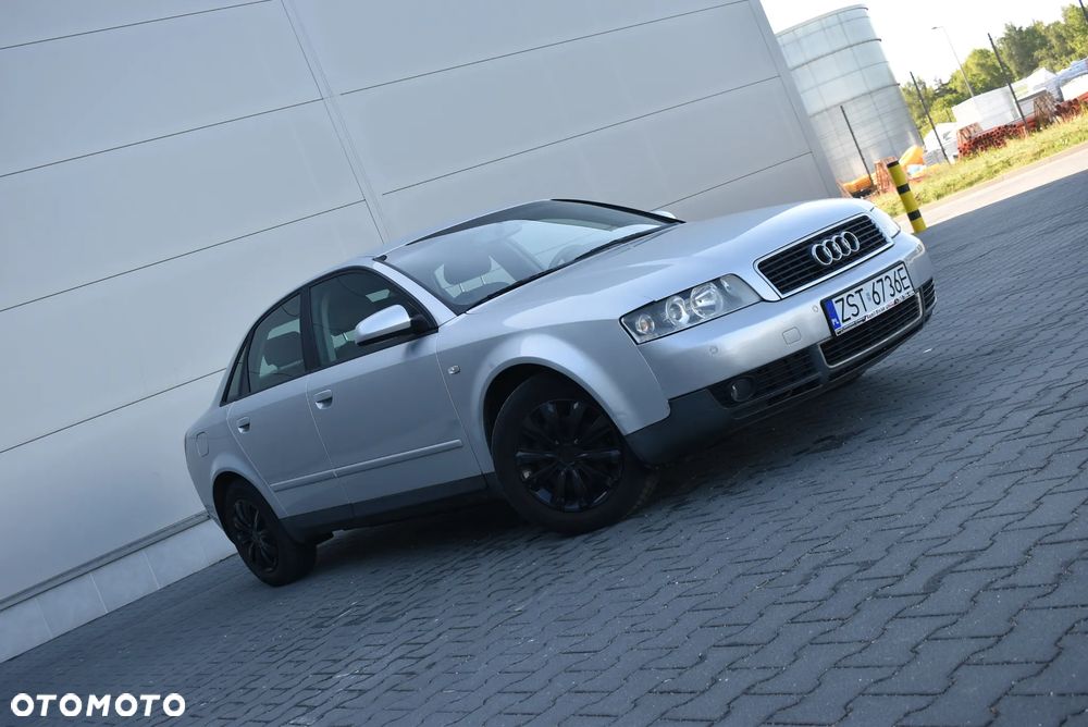 Audi A4 Limousine - 19