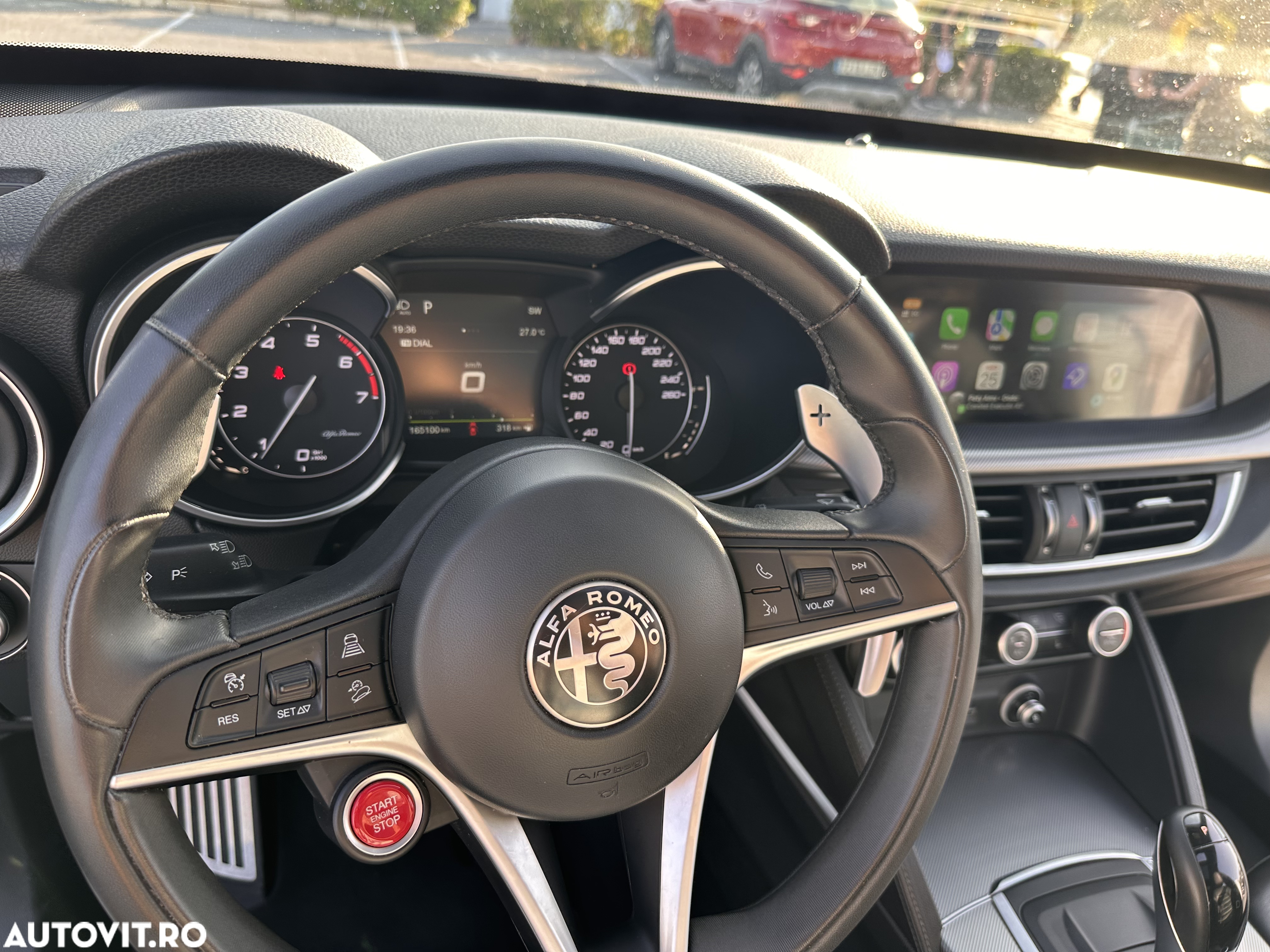 Alfa Romeo Stelvio 2.0 Turbo 16V AT8-Q4 Veloce Ti - 37