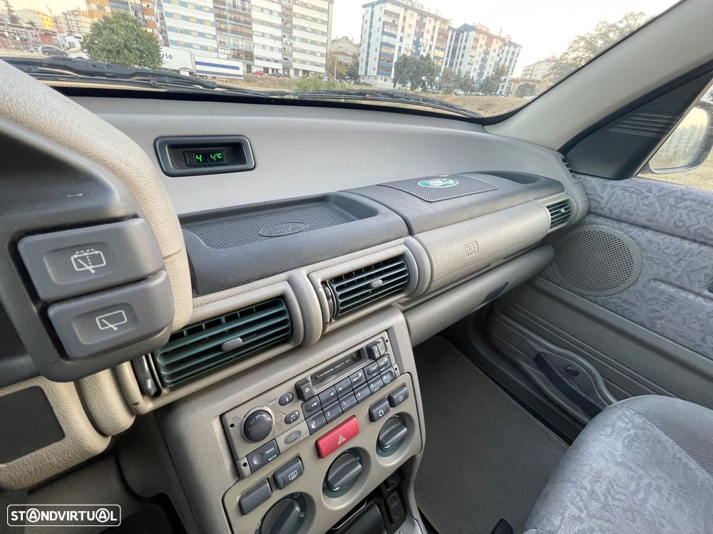 Land Rover Freelander 2.0 di - 12