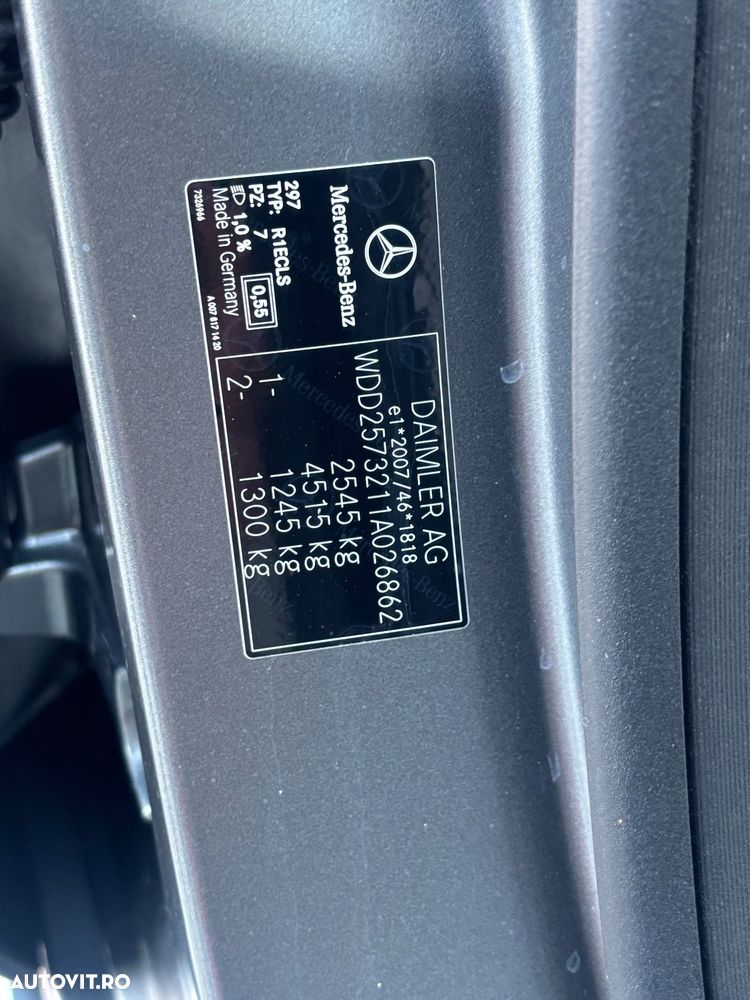 Mercedes-Benz CLS 350 d 4Matic 9G-TRONIC AMG Line - 37