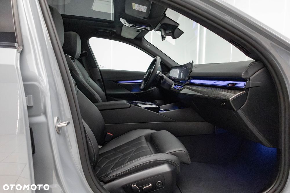 BMW Seria 5 - 23