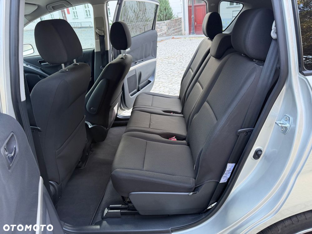 Toyota Corolla Verso 1.8 Sol 7os - 19